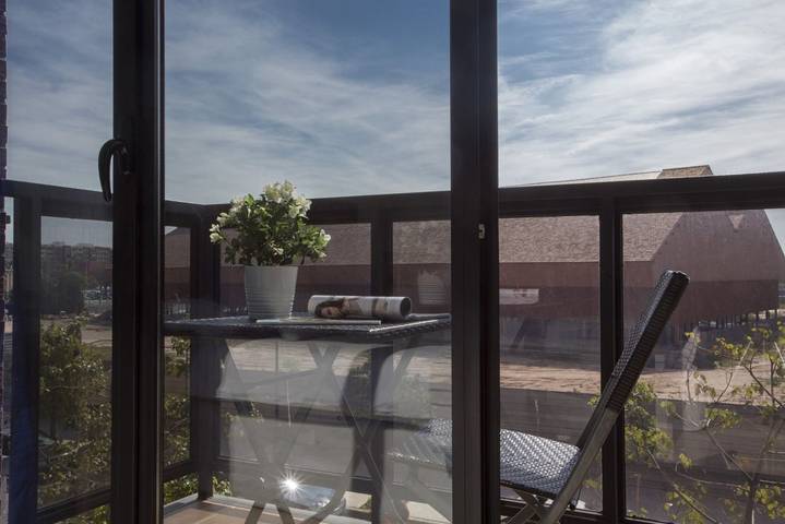 Ferienwohnung für 6 Personen, mit Balkon/Terrasse und Pool in Valencia - 2