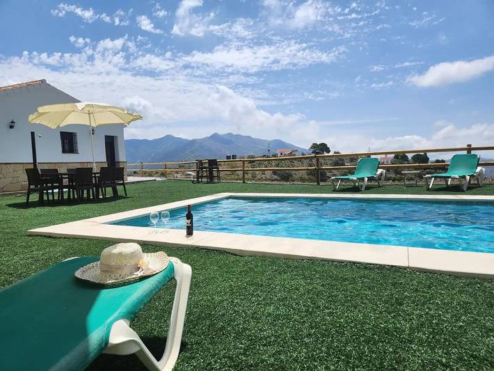 Villa Gabriel avec piscine privée in Canillas de Albaida, Cordillera Penibética