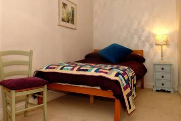 Holiday Rental for 6 People in Narberth, Pembrokeshire, Photo 1