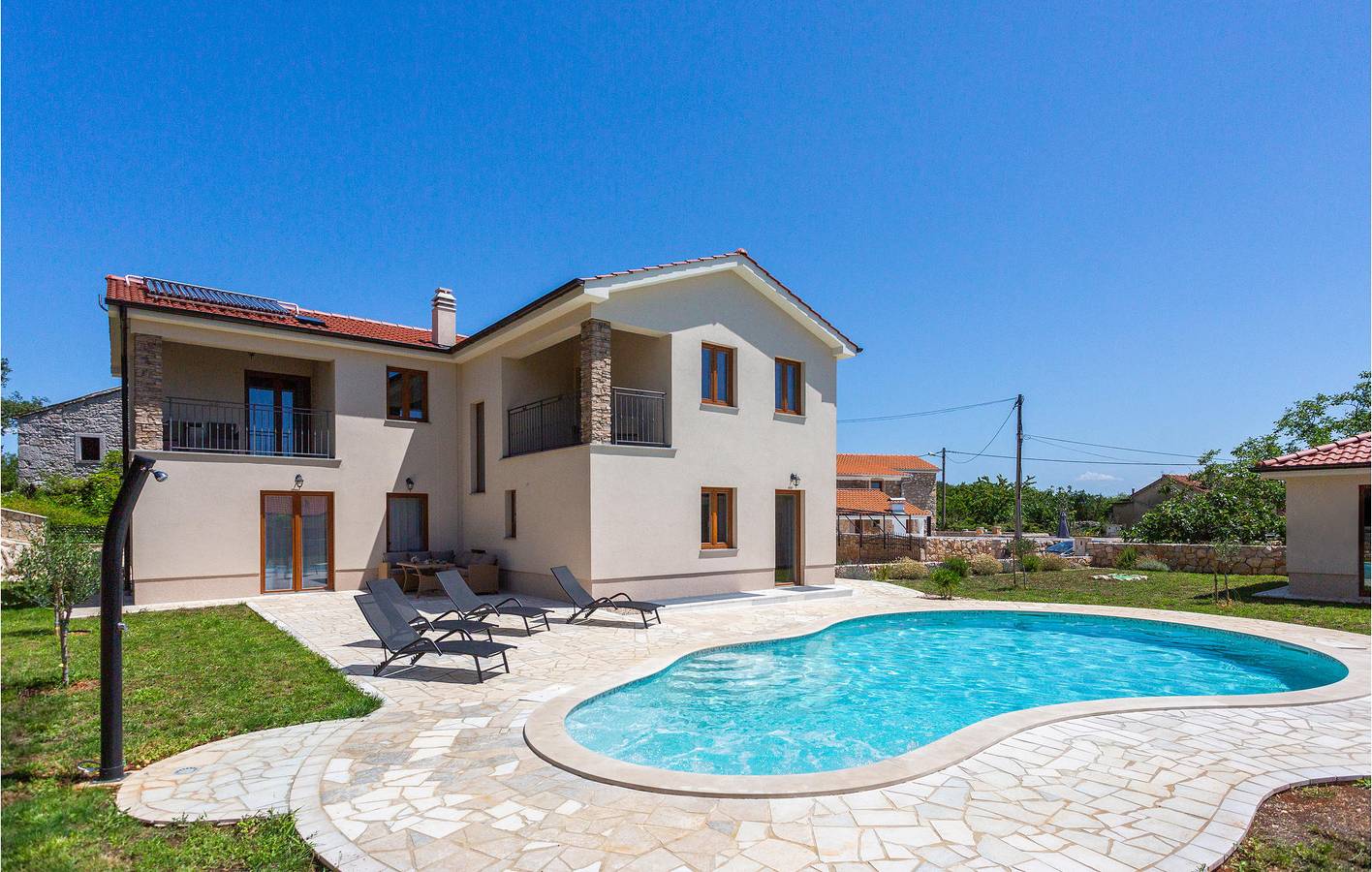 Reizende Ferienwohnung mit 2 Schlafzimmern und Pool, nahe dem Stadtzentrum von Kras in Kras, Krk