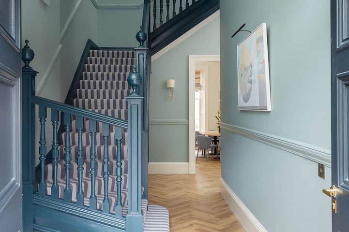 Holiday home for 10 people in Edinburgh