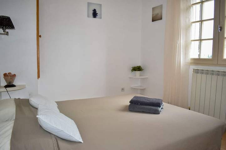 House with private pool and garden, near Pont-du-Gard in Sernhac, Nimes und Umgebung
