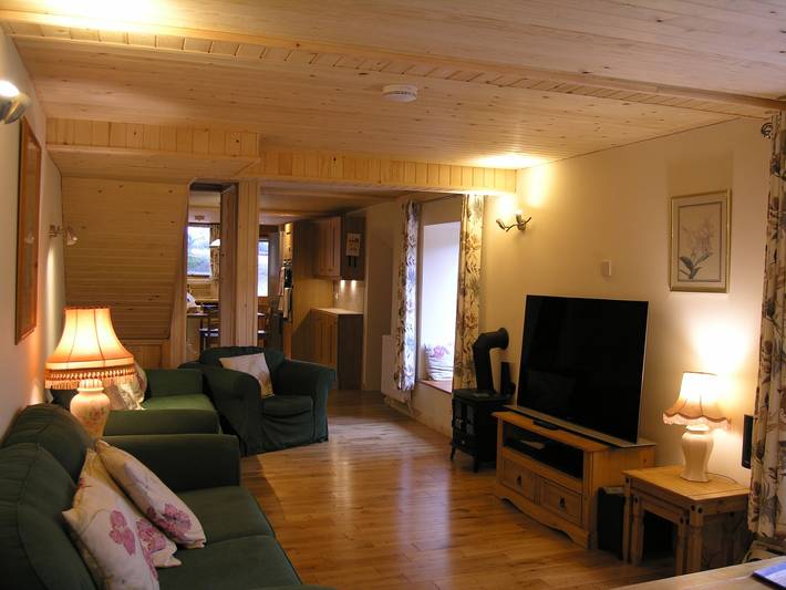 Cottage for 11 people, with garden in Somerset