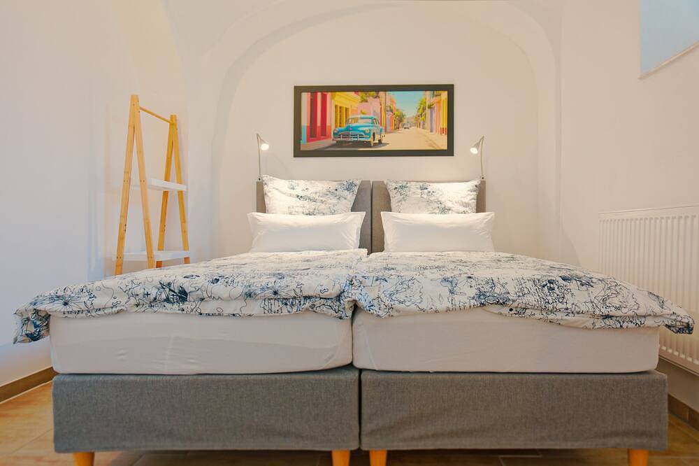 Ganze Wohnung, Denkmal-Wohnung mit 2 Schlafzimmern in Bamberg, Fränkisches Weinland