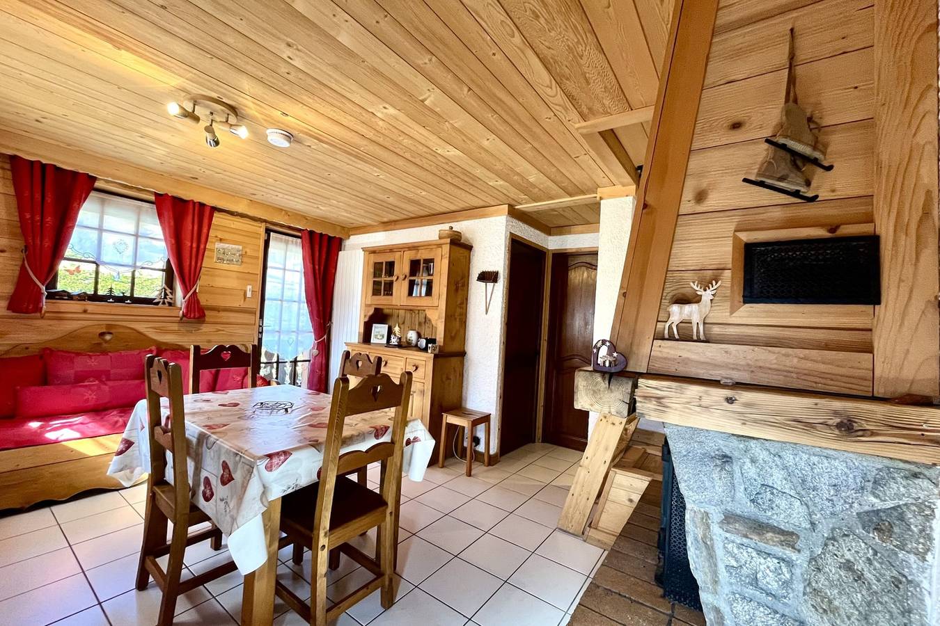 Ganze Wohnung, Beautiful T3 with garden - Mont Blanc view in Combloux, Pays du Mont-Blanc