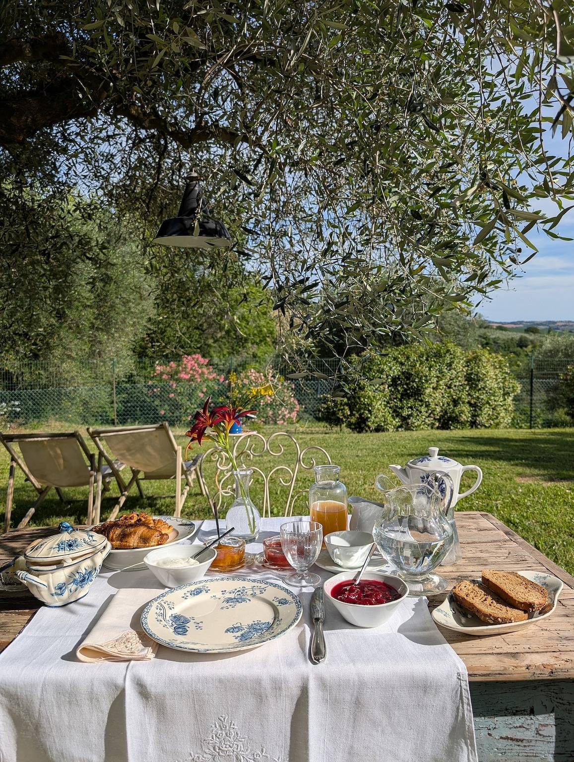 'Giardino Antico' con Giardino in Comune e Wi-Fi in Montecarotto, Provincia di Ancona
