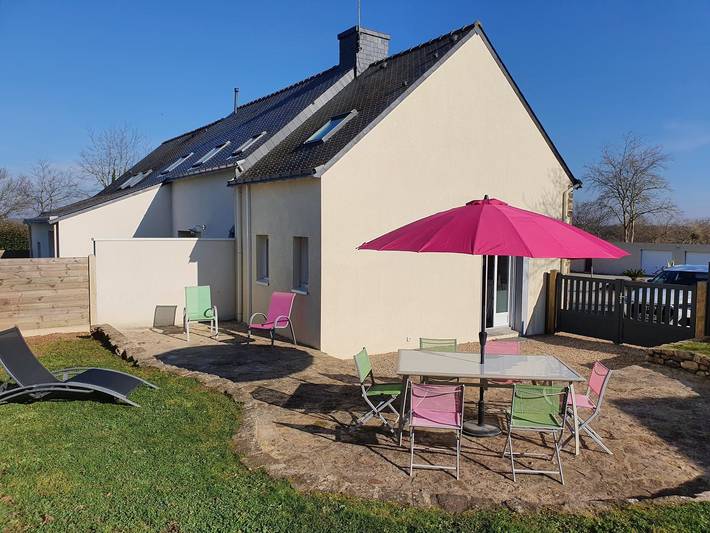 Gîte pour 3 personnes, avec jardin et terrasse, animaux acceptés à Férel - 2