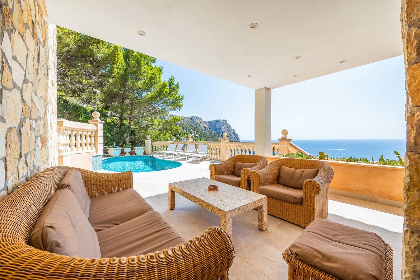 Villa "Cala Llamp" con vista panoramica sul mare in Cala Llamp, Andratx