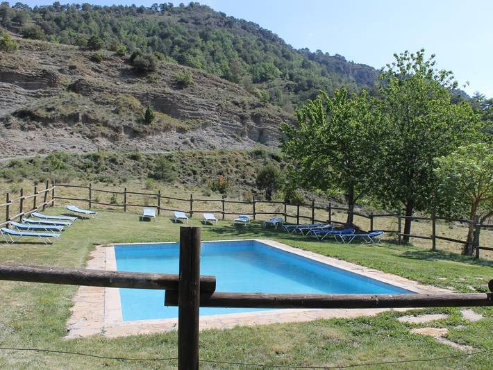 Casa rural para 7 personas, con terraza además de jardín y piscina en Provincia de Lleida - 3