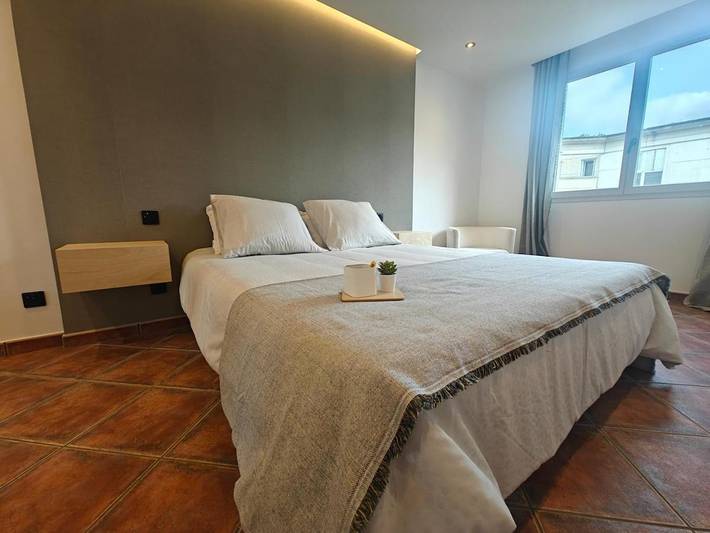 Gîte pour 4 personnes, avec Balcon ainsi que Terrasse et Jardin dans Piscine Olympique D Antigone