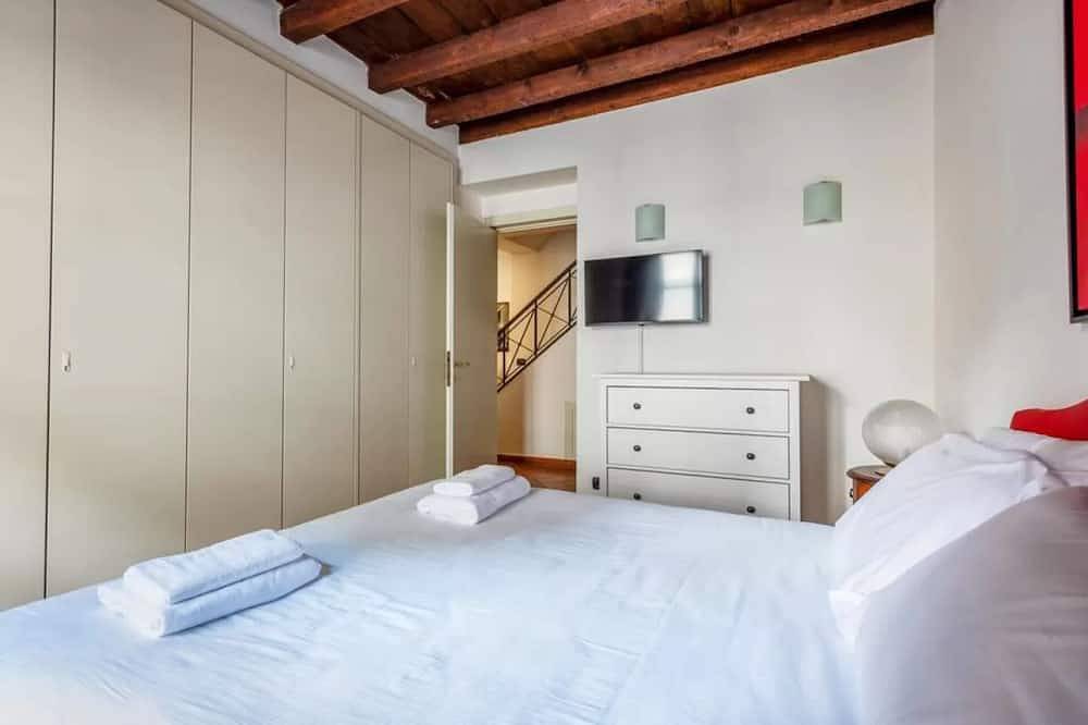Entire apartment, Apartment in Milan with 2 bedrooms sleeps 5 in Milan, Milan Province