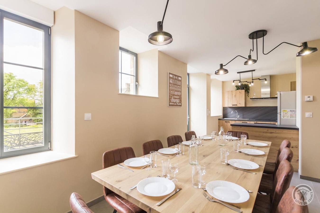 Casa de huéspedes para 12 personas con jardín in Cuves, Avranches region