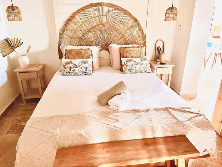 Location de vacances pour 6 personnes, avec jacuzzi ainsi que piscine et jardin dans Basse Vallée - 3