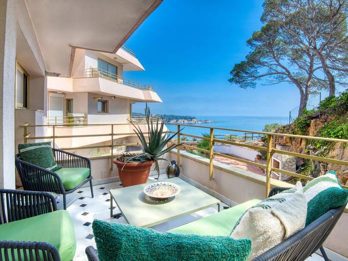 Appartement de vacances pour 4 personnes, avec balcon/terrasse ainsi que piscine et vue sur l’océan