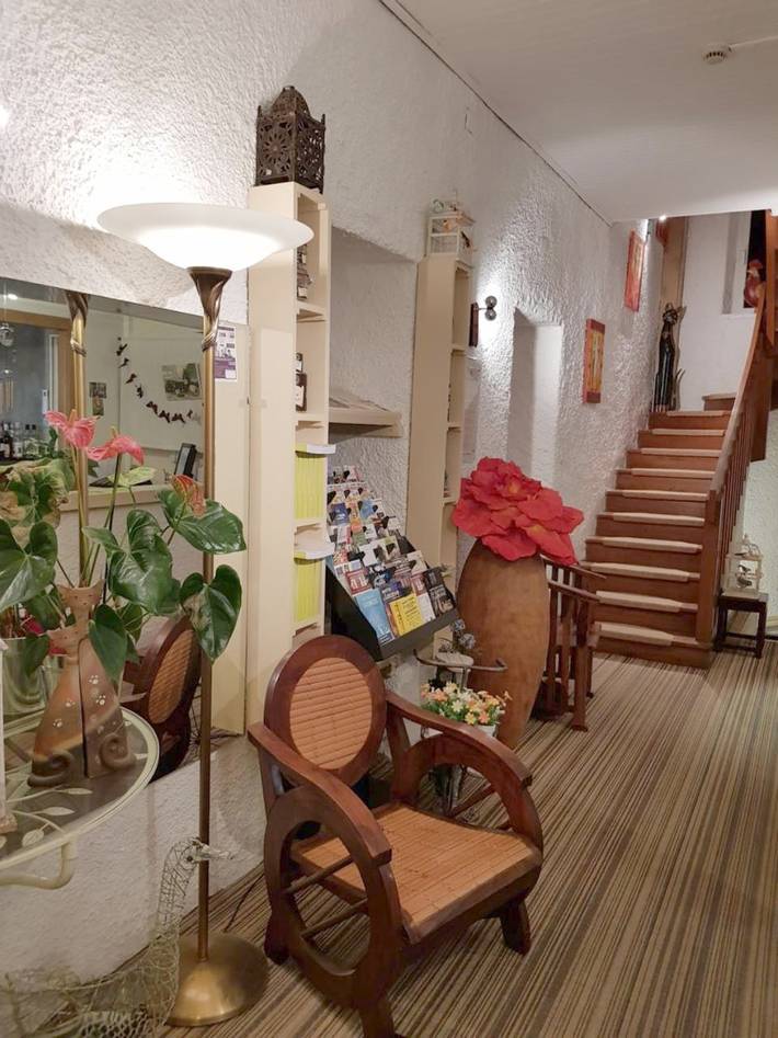 Hôtel pour 5 personnes, avec jardin ainsi que terrasse et piscine, animaux acceptés à Cransac - 2