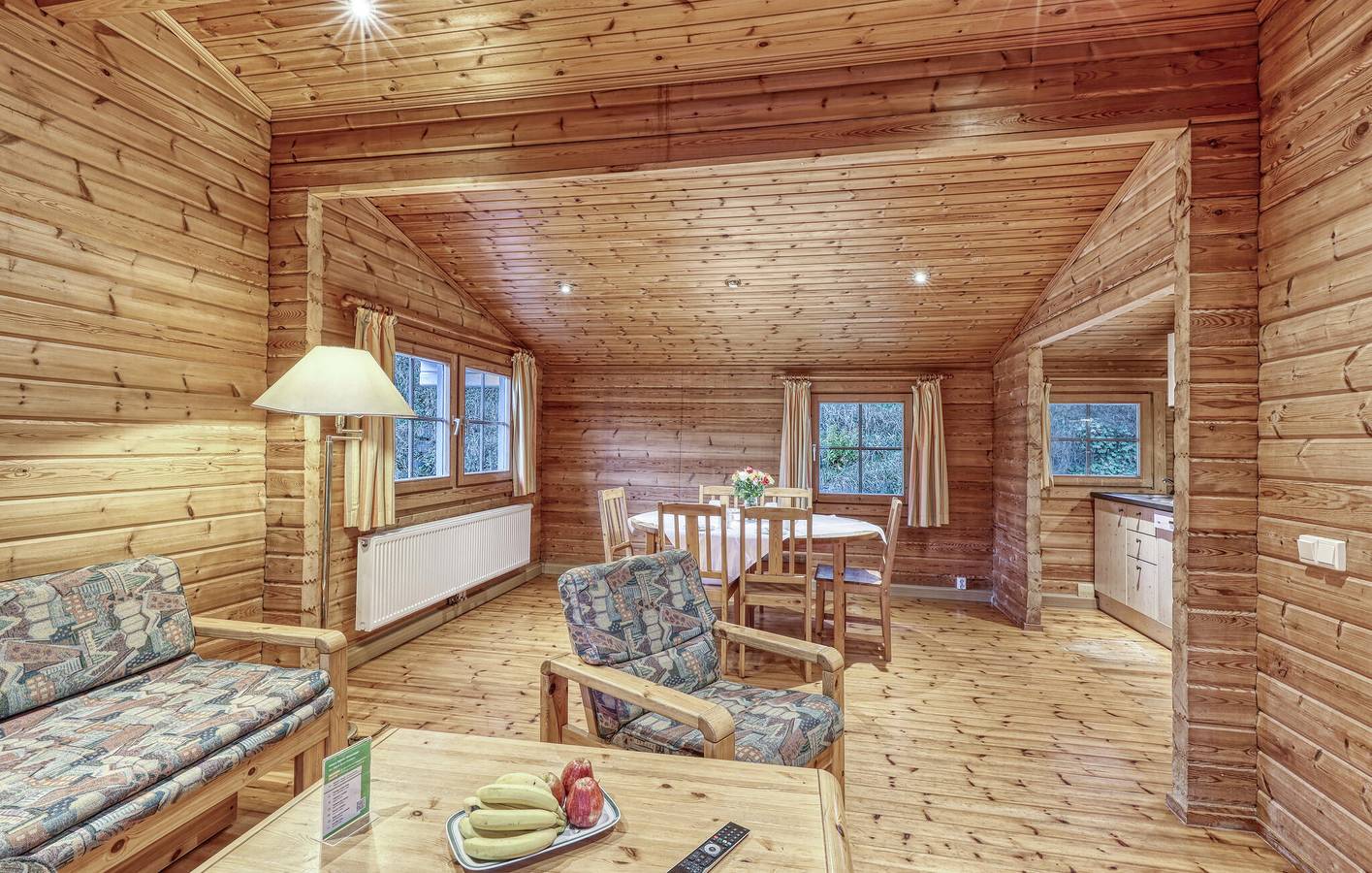 Gemütliche Wohnung in Fehrenbach mit Terrasse & Parkplatz in Fehrenbach, Masserberg