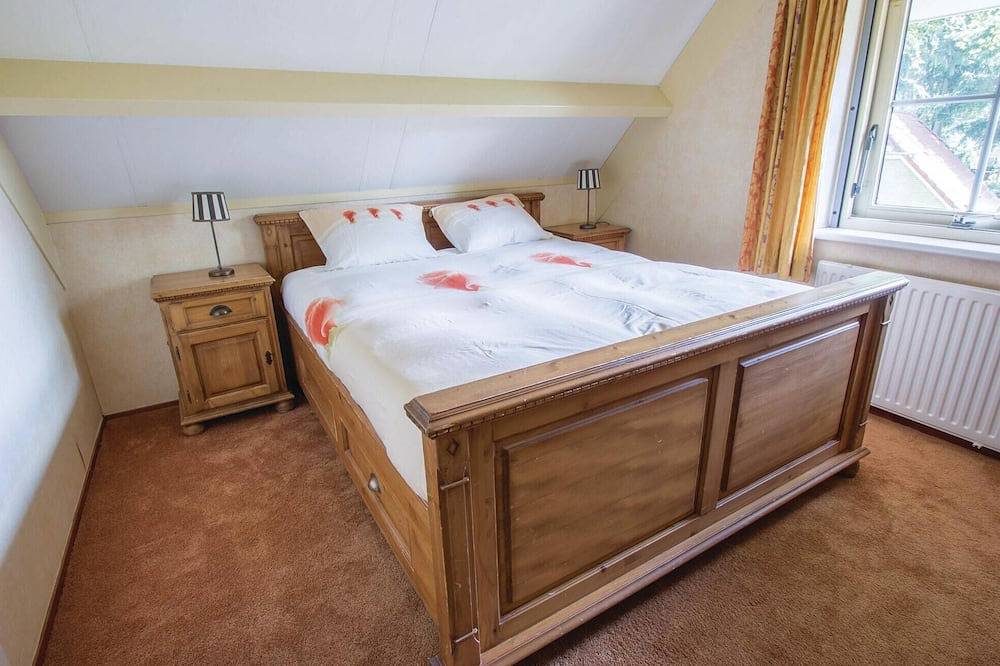6 bedroom lovely home in Lunteren in Veluwe