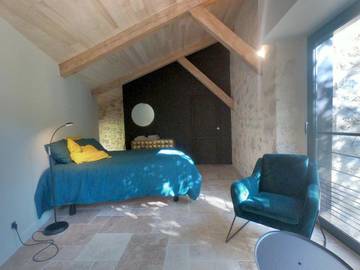 Gîte pour 2 personnes, avec vue et jardin, animaux acceptés à Cabrerets