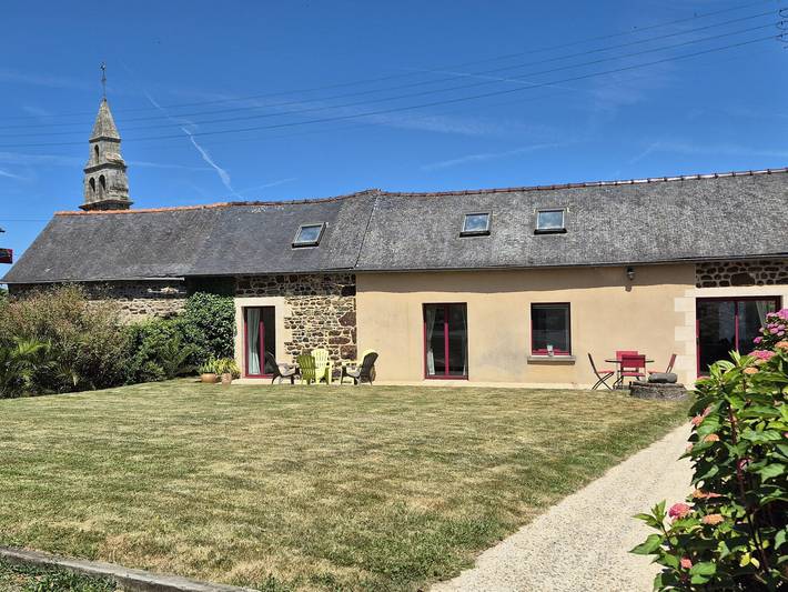 Gîte pour 4 personnes, avec jardin, animaux acceptés à Tréguidel