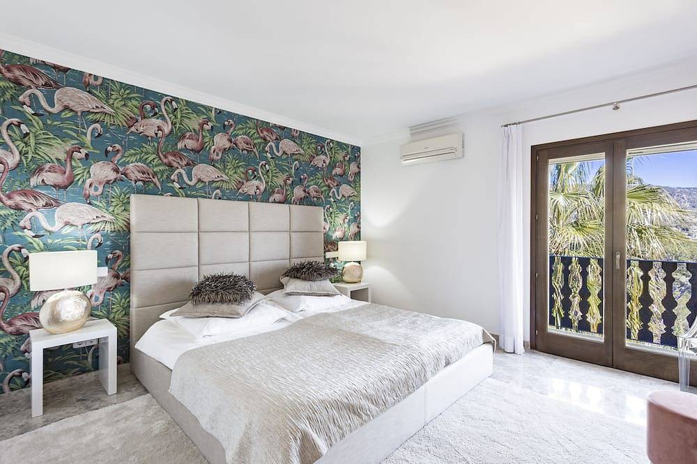 Luxusvilla mit traumhaftem Meerblick für höchste Ansprüche nahe Palma in Bendinat, Calvià
