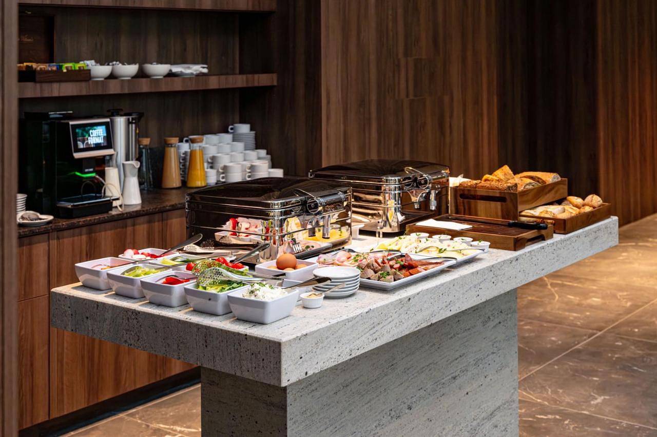 Boulevard Drobnera Spa&Wellness - Restaurant Ponti - Widok na Odre in Wrocław, Dolny Śląsk
