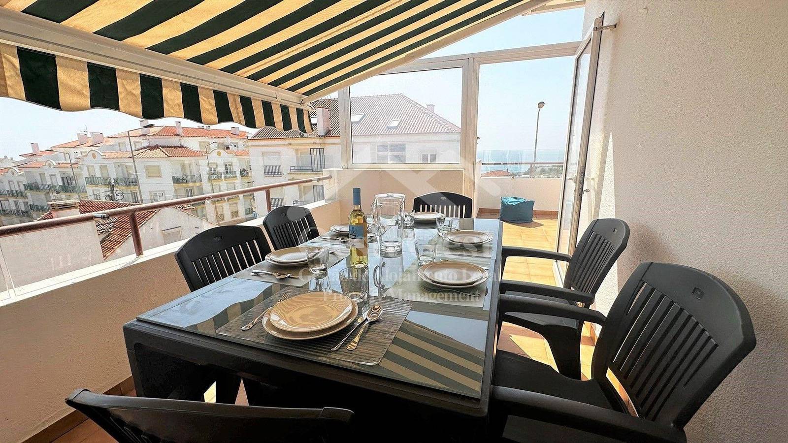 Ganze Ferienwohnung, Weißer Sand Balkone in Praia da Areia Branca, Lourinhã