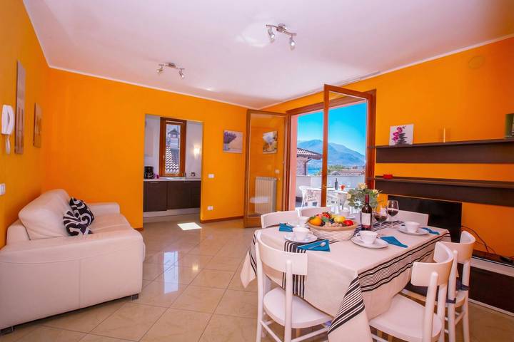 Ferienwohnung für 6 Personen, mit Seeblick und Terrasse in Gemeinde Varenna - 4