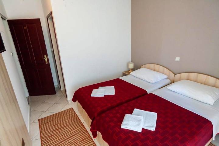 Gîte pour 2 personnes, avec terrasse et jardin à Budva - 2