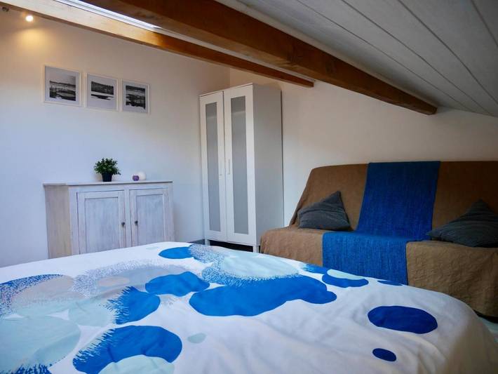 Location de vacances pour 8 personnes, avec jacuzzi et jardin, animaux acceptés à Saint-Genès-Champanelle - 3