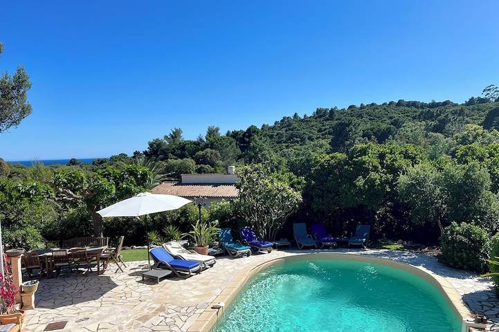 Ferienhaus für 12 Personen, mit Garten und Whirlpool, mit Haustier in La Croix-Valmer