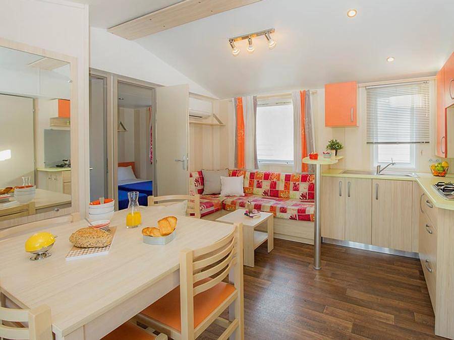 Camping Marvilla Parks - Domaine de la Brèche - Mobilheim 6 personen - Comfort | 3 Schlafz. | 6 Pers. | Erhöhte Terrasse in Varennes-sur-Loire, Loire-Tal