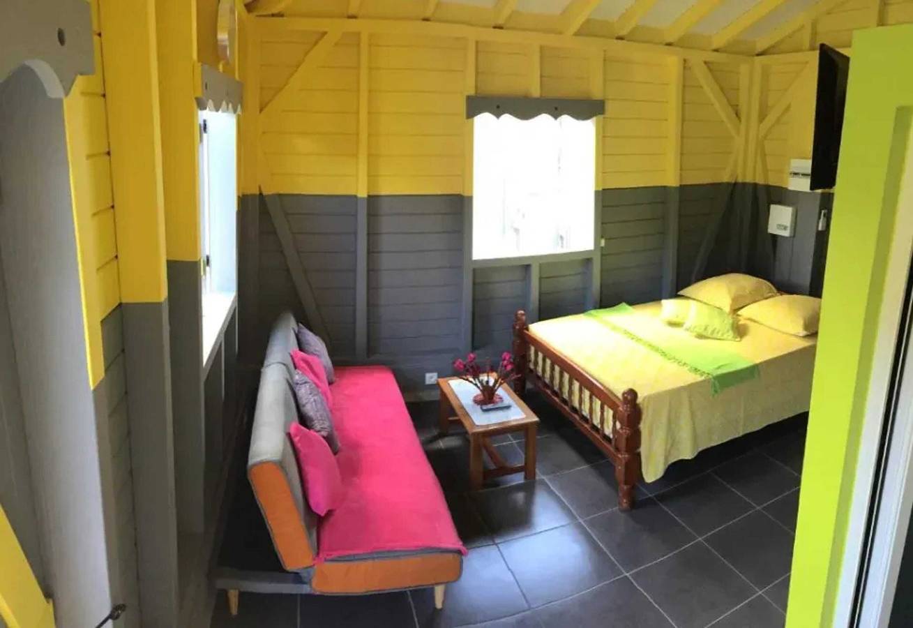 Estudio entero, Estudio con piscina privada en Sainte-Rose, 45 m² in Saint Rose, Guadalupe