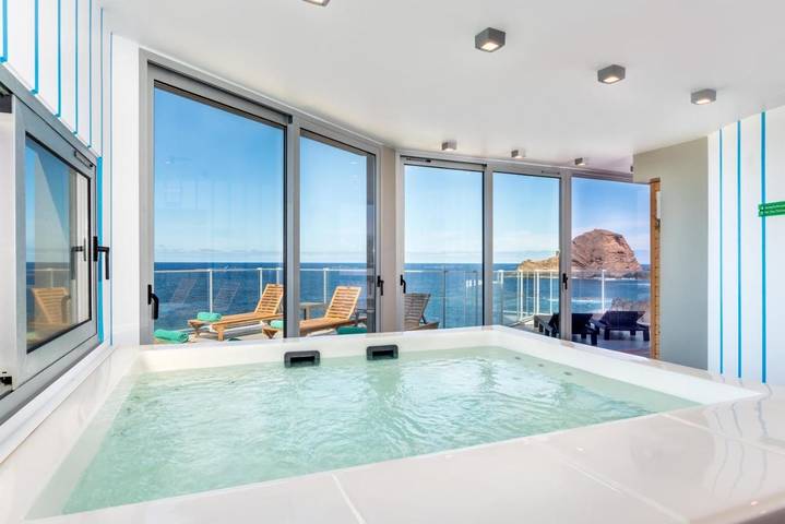 Hôtel pour 2 personnes, avec vue et sauna ainsi que jardin et bassin pour enfant, animaux acceptés à Porto Moniz - 3