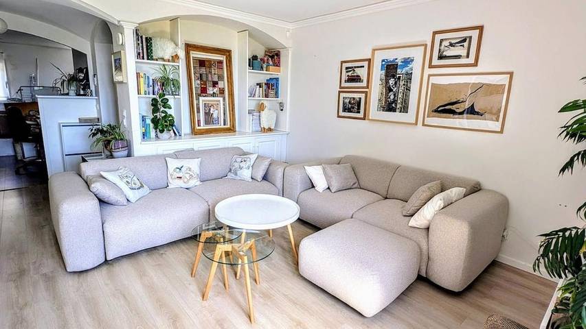 Location de vacances pour 5 personnes, avec vue et jardin à Ramatuelle