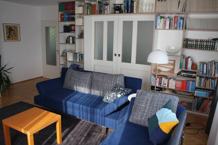 Ganze Wohnung, Apartment 'Das Blaue Haus' mit privater Terrasse und Wlan in Kirchditmold, Kassel