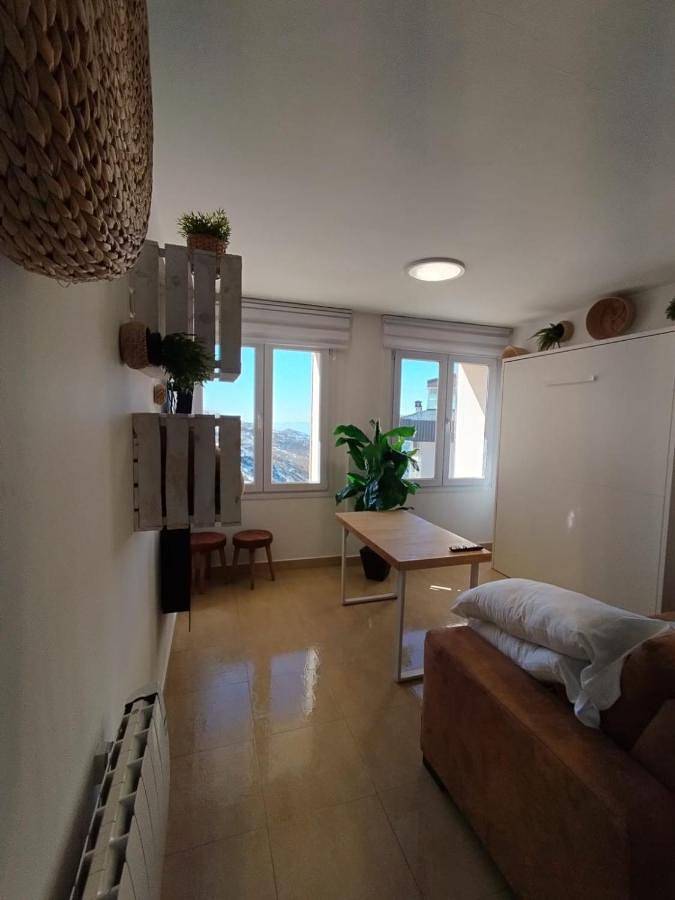 Casa de férias para 4 pessoas, com vista e piscina em Serra Nevada