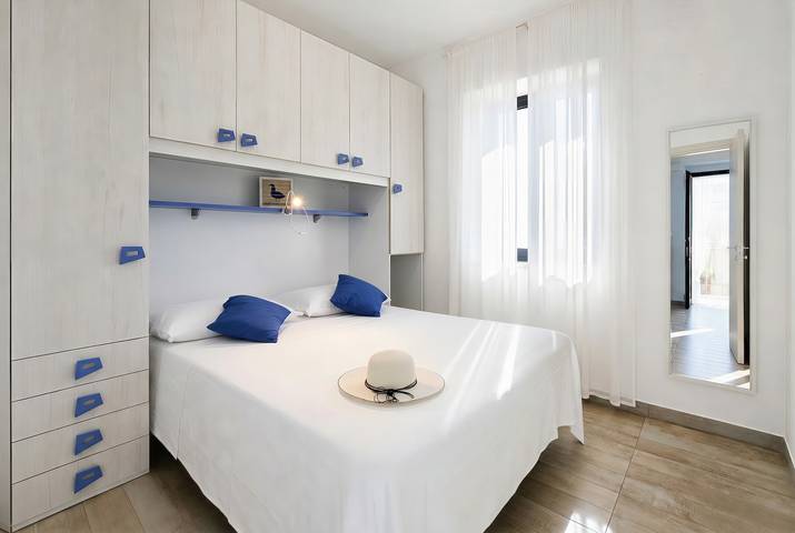 Appartement entier, Appartement 'Le Case Di Chri' avec Wi-Fi et climatisation in Mattinata, Gargano
