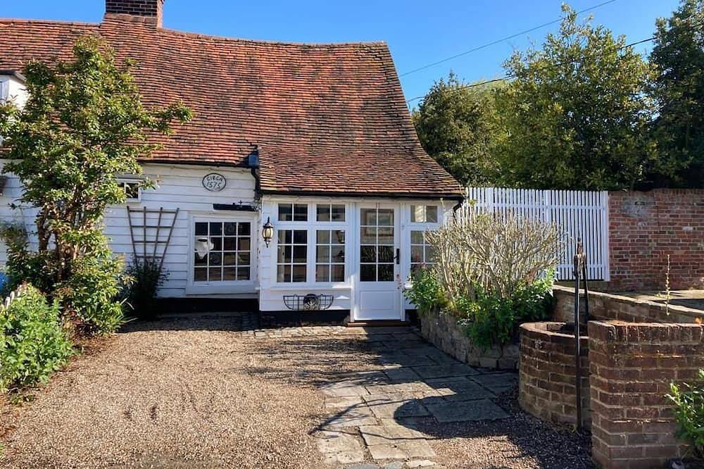 Beautiful period fisherman's cottage in Mersea Island, Colchester