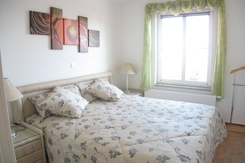 Große, moderne, helle, komfortabel ausgestattete Meerblick-Dachgeschosswohnung in Drei Kaiserbäder, Heringsdorf