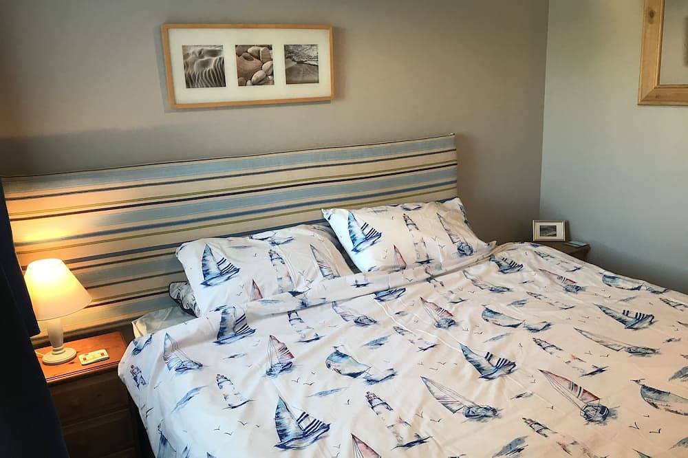 Waterside Cottage Wadebridge River views Camel Trail Cycling Free Wi-Fi Cornwall in Wadebridge, Cornwall