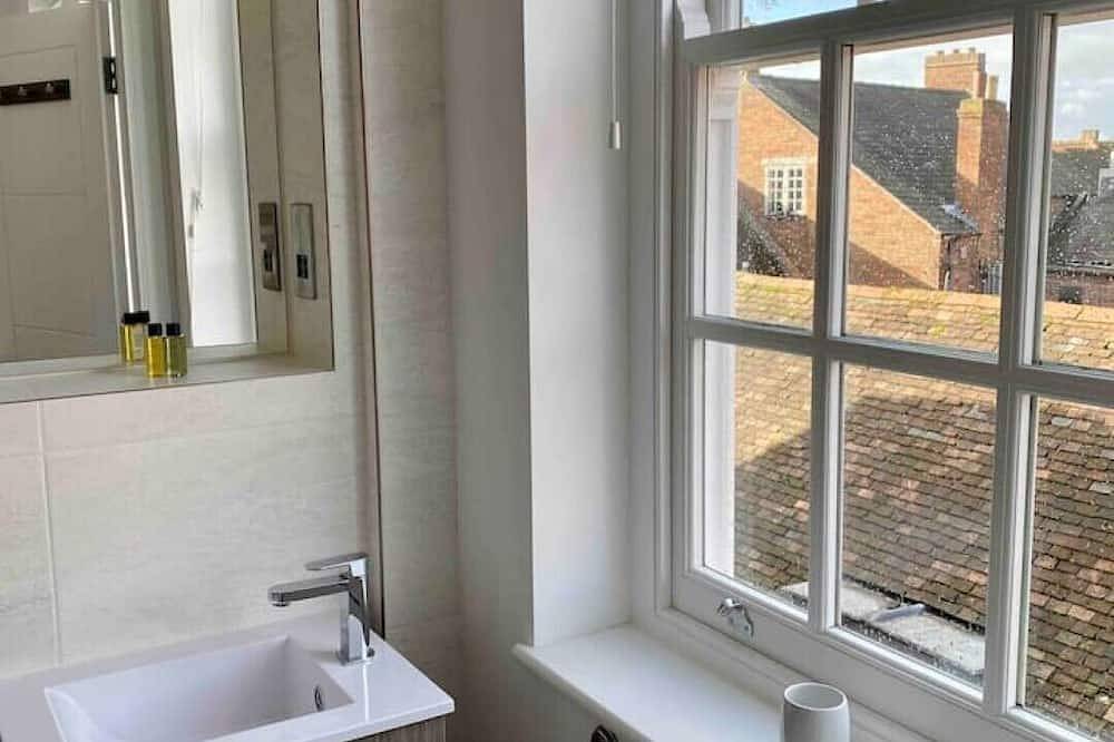 Entire apartment, Town Centre 2 bedroom 2 bathroom Penthouse in Stratford upon Avon, Warwickshire