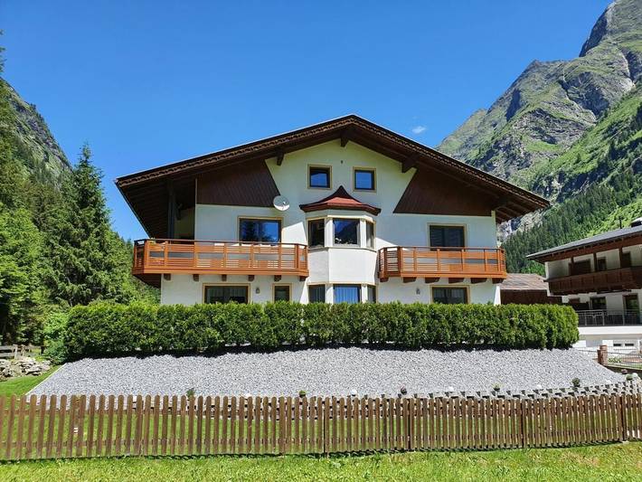 Vakantiewoning voor 4 personen, met uitzicht en tuin in het Pitztal