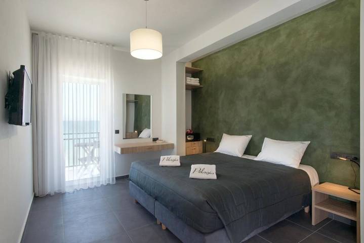 Gîte pour 2 personnes, avec vue et jardin, animaux acceptés dans Acharavi - 3