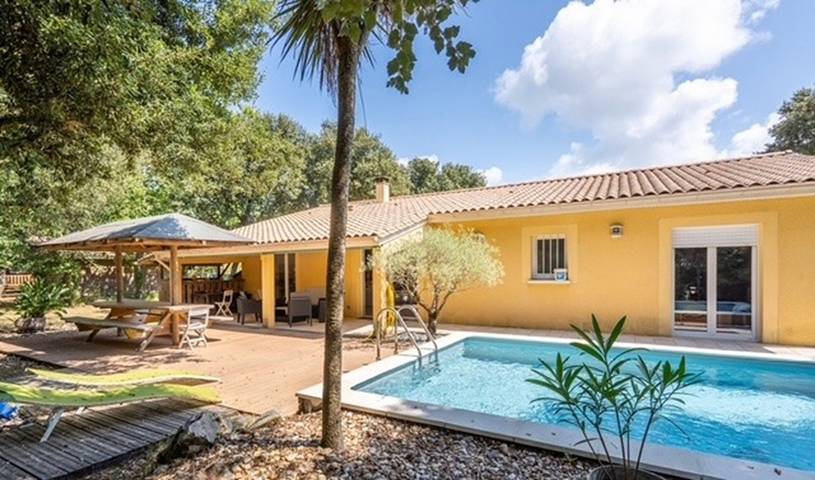 Maison de vacances pour 10 personnes, avec Terrasse ainsi que Jardin et Piscine à Le Verdon-sur-Mer
