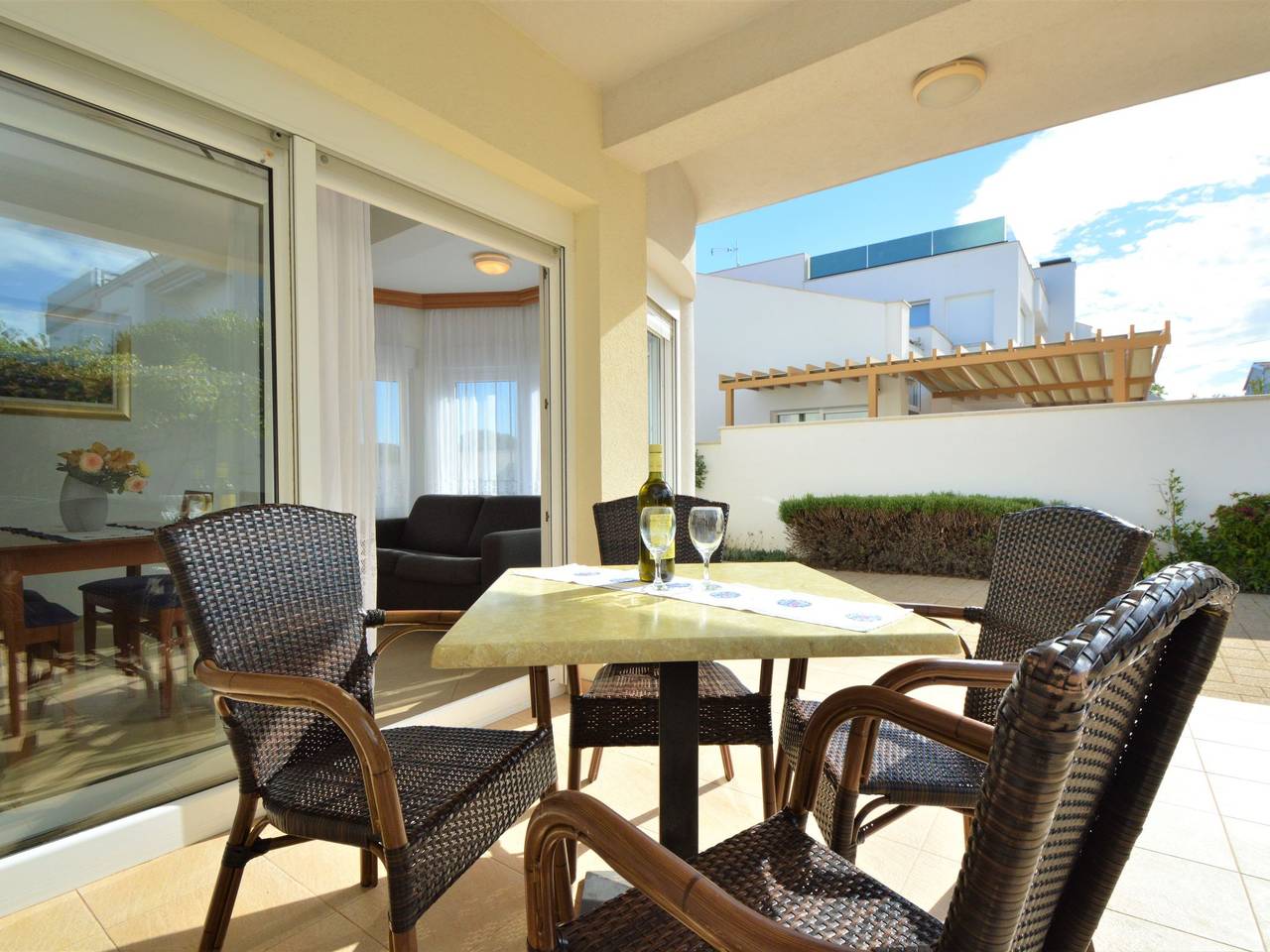 Ganze Wohnung, Sablić in Pirovac, Šibenik-Knin