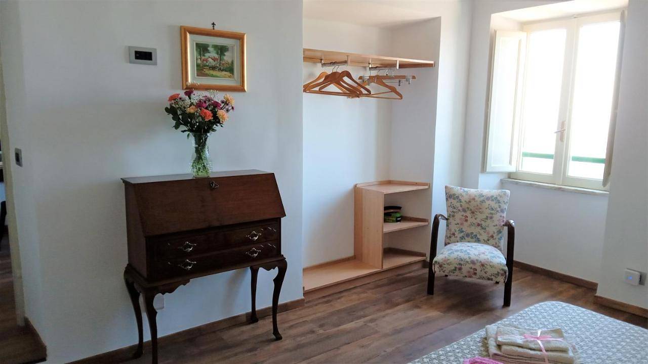 Appartamento intero, Holiday Home in Guidonia Montecelio, Provincia di Roma
