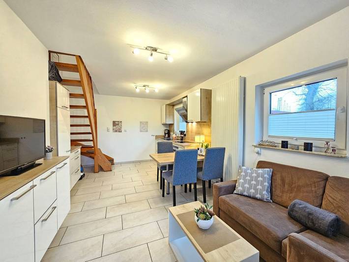 Ferienwohnung für 3 Personen, mit Terrasse und Garten in Norden und Umgebung - 2
