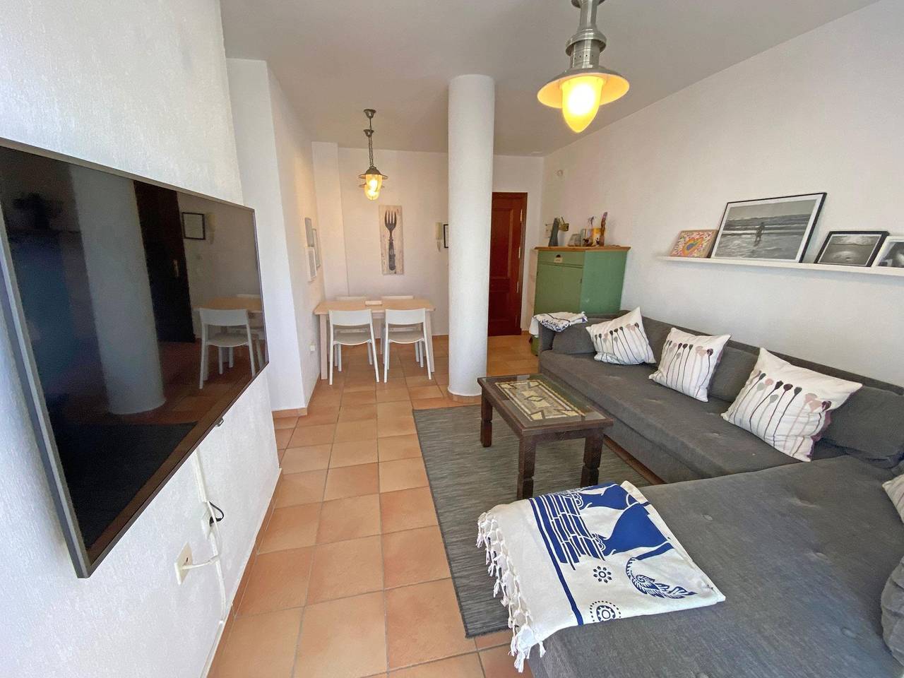 Entire holiday apartment, Holiday beach apartment with balcony and sea view, 2 min. to the beach in Conil de la Frontera, Costa de la Luz
