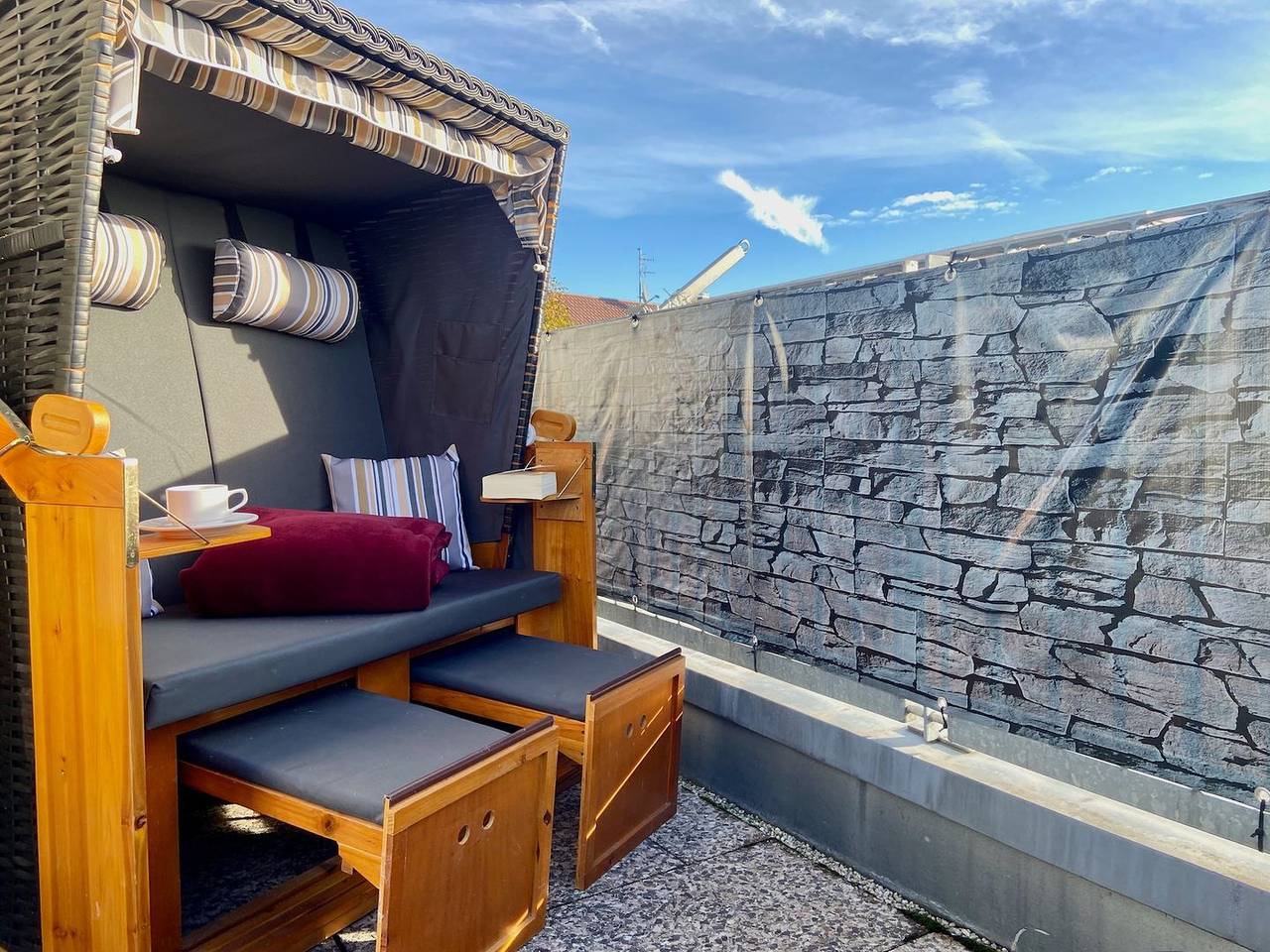 Ganze Wohnung, Ferienwohnung Riva - Hochwertige Wohnung mit Balkon in ruhiger Umgebung in Lindau, Bayerisch Schwaben