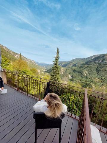 Gîte pour 4 personnes, avec terrasse et vue, animaux acceptés à Le Mas